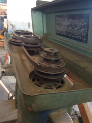 เครื่องเลื่อย และเครื่องสว่าน เครื่องเลื่อย และเครื่องสว่าน