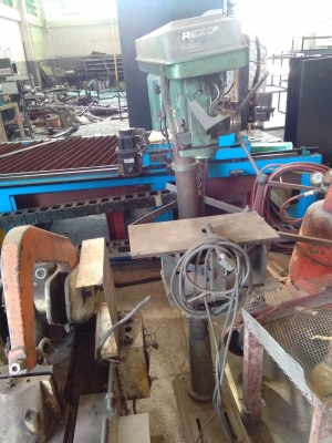 เครื่องเลื่อย และเครื่องสว่าน