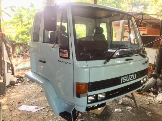 ขาย หัวสิบล้อ อีซูซุ ร็อคกี้ นางฟ้า อุปกรณ์ครบ มีกันชน ดีดหน้า-คำ้หลัง พร้อมใช้