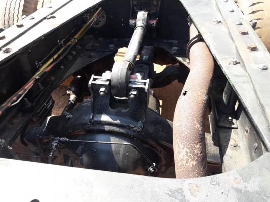 Hino FM8J เครื่อง 251 แรง สิบล้อหัวครัซซี สองเพลา มีระบบลากพ่วง #จะติดตั้งดัมพ์สามมิตรใหม่หรือกระบะล่อง มีสองคัน ปี 55 กับ ปี 57 สวยพร้อมใช้งาน #ราคาขายหัวครัซซี 1,600,000 บาท