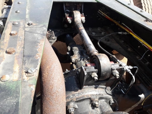 Hino FM8J เครื่อง 251 แรง สิบล้อหัวครัซซี สองเพลา มีระบบลากพ่วง #จะติดตั้งดัมพ์สามมิตรใหม่หรือกระบะล่อง มีสองคัน ปี 55 กับ ปี 57 สวยพร้อมใช้งาน #ราคาขายหัวครัซซี 1,600,000 บาท