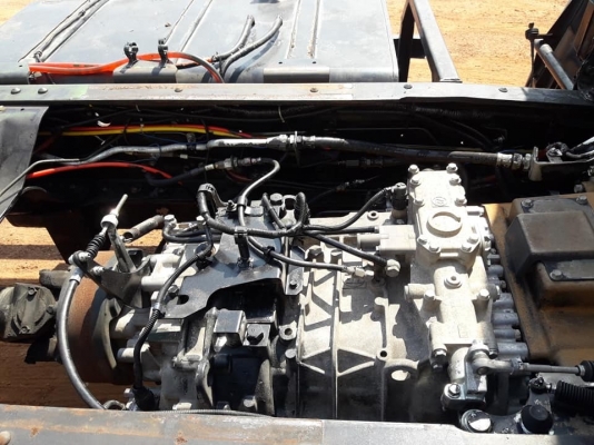 Hino FM8J เครื่อง 251 แรง สิบล้อหัวครัซซี สองเพลา มีระบบลากพ่วง #จะติดตั้งดัมพ์สามมิตรใหม่หรือกระบะล่อง มีสองคัน ปี 55 กับ ปี 57 สวยพร้อมใช้งาน #ราคาขายหัวครัซซี 1,600,000 บาท