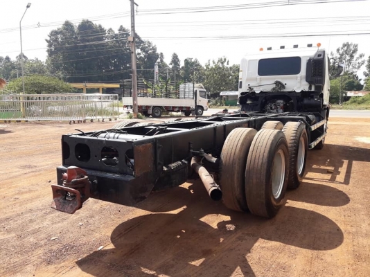 Hino FM8J เครื่อง 251 แรง สิบล้อหัวครัซซี สองเพลา มีระบบลากพ่วง #จะติดตั้งดัมพ์สามมิตรใหม่หรือกระบะล่อง มีสองคัน ปี 55 กับ ปี 57 สวยพร้อมใช้งาน #ราคาขายหัวครัซซี 1,600,000 บาท