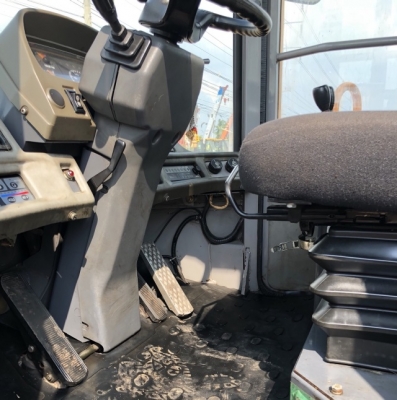 ขายรถตักล้อยาง TCM L40 แขนยาวพิเศษ นำเข้าเองจากญี่ปุ่น สภาพสวยพร้อมใช้ มีVDOการทำงานครับ