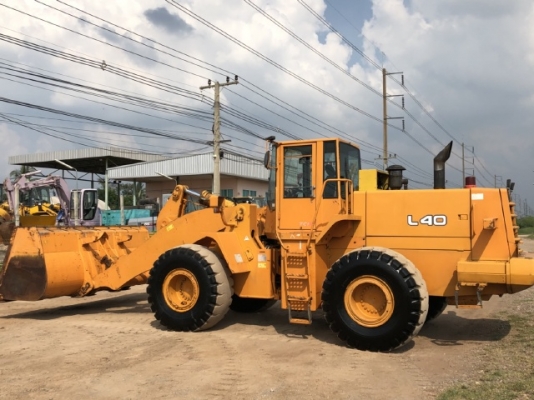 ขายรถตักล้อยาง TCM L40 แขนยาวพิเศษ นำเข้าเองจากญี่ปุ่น สภาพสวยพร้อมใช้ มีVDOการทำงานครับ