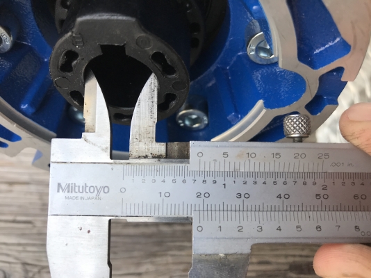 ขายหัวเกียร์ทดรอบ Motovario อัตราทด 1:30 made in Italy ของใหม่ไม่เคยใช้งาน ราคา 1,800 บาท