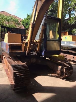 Komatsu PC120-3 รถสภาพสวย เครื่องปั๊มดี บอดี้สีไม่สวย แต่ไม่ผุ สนใจติดต่อ0813553478 คุณโย