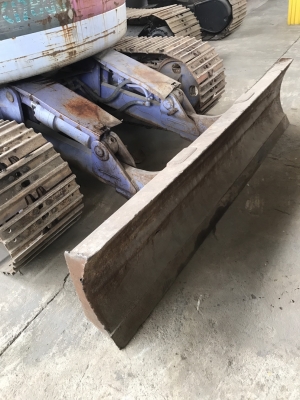 Komatsu128UU-1รถนอกนำเข้าจากญี่ปุ่น ไม่เคยใช้งานในไทย เครื่องแน่น พร้อมลุยงาน สนใจติดต่อ0813553478 คุณโย