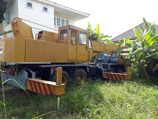 ขายรถเครนทาดาโน่ยก 30 ตันเล่มทะเบียนนาคา 3,800,000