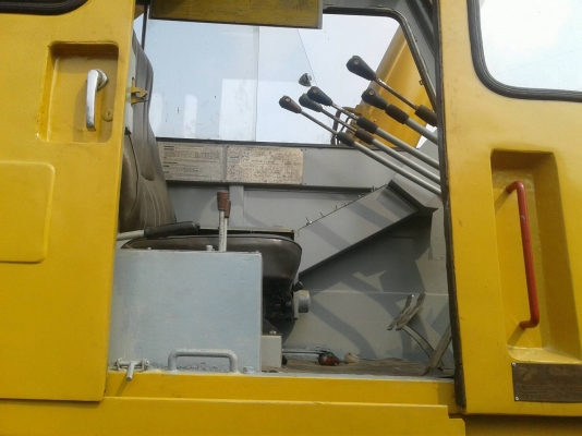 ขายรถเครนทาดาโน่ยก 30 ตันเล่มทะเบียนนาคา 3,800,000