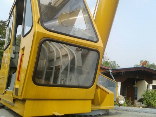 ขายรถเครนทาดาโน่ยก 30 ตันเล่มทะเบียนนาคา 3,800,000