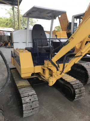 Komatsu PC30-6 รถเก่าญี่ปุ่น ตรวจเช็คเครื่องยนต์แล้ว สภาพดี สนใจติดต่อ0813553478 คุณโย Komatsu PC30-6 รถเก่าญี่ปุ่น ตรวจเช็คเครื่องยนต์แล้ว สภาพดี สนใจติดต่อ0813553478 คุณโย