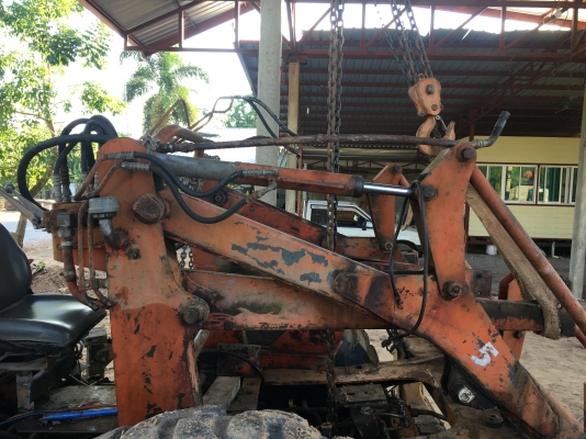 ขายคานตักใส่รถไถ 28,000 สนใจ0986599893