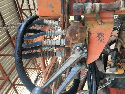 ขายคานตักใส่รถไถ 28,000 สนใจ0986599893