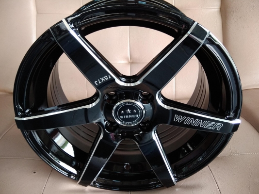 แม็กใหม่ขอบ 15 ราคา 8500 พร้อมยาง 13500 บาท ของแถมครบ