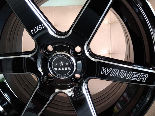 แม็กใหม่ขอบ 15 ราคา 8500 พร้อมยาง 13500 บาท ของแถมครบ