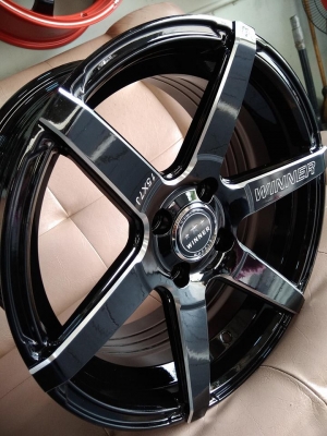 แม็กใหม่ขอบ 15 ราคา 8500 พร้อมยาง 13500 บาท ของแถมครบ