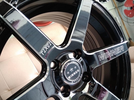 แม็กใหม่ขอบ 15 ราคา 8500 พร้อมยาง 13500 บาท ของแถมครบ