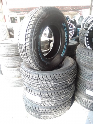 ยางใหม่ดันลอป 265-70-16 เส้นละ 3400 บาท