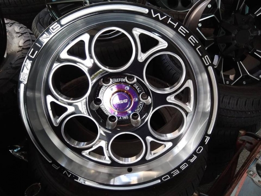 แม็กใหม่เวลลูกโม่ขอบ 18 ใส่รถ 6 รู