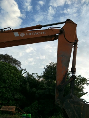 มี VDO ให้ชม.รถแบคโฮ HITACHI EX200-2 แอร์พร้อม ราคา 250000
