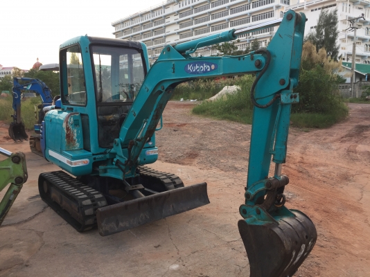 ขายรถขุดเล็กเก่าญี่ปุ่นยอดนิยม KUBOTA คูโบต้า k25. เทียบเท่าpc30 มีเก๋งสวยๆเดิมๆ365,000