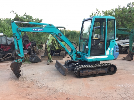 ขายรถขุดเล็กเก่าญี่ปุ่นยอดนิยม KUBOTA คูโบต้า k25. เทียบเท่าpc30 มีเก๋งสวยๆเดิมๆ365,000