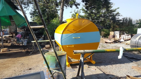 ถังน้ำมัน 4500 ลิตรเหล็กหนา มือสองสภาพสวยๆ ถังน้ำมัน 4500 ลิตรเหล็กหนา มือสองสภาพสวยๆ