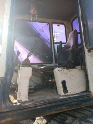 ขายแบคโฮ KOMATSU 200 รุ่น 5