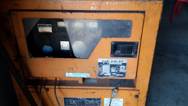 ขาเครื่องปันไฟ. Denyo  15 KVA. ไฟ 220 V