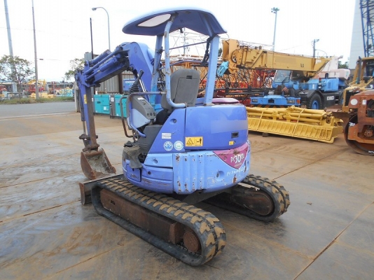 ขายรถขุด ยี่ห้อ KOMATSU รุ่น PC30UU-3