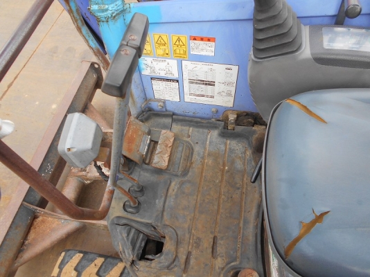 ขายรถขุด ยี่ห้อ KOMATSU รุ่น PC30UU-3