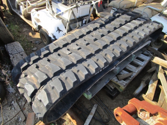 ขายรถขุด ยี่ห้อ KOMATSU รุ่น PC50UU-2 ขายรถขุด ยี่ห้อ KOMATSU รุ่น PC50UU-2