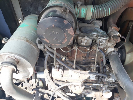 รถกระเช้า ตีนตะขาบ สูง 9.1เมตร รับน้ำหนัก 200 kg MAEDA HF090