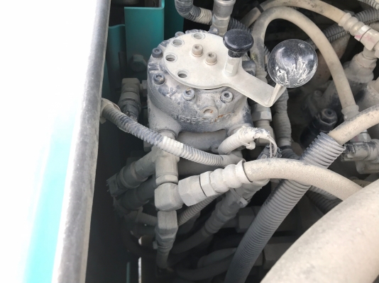 รถขุด KOBELCO SK135SR-1ES YY04 รถขุด KOBELCO SK135SR-1ES YY04