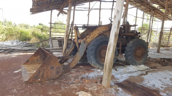 ขายตามสภาพ รถตัก KOMATSU JH30 เครื่องพัง เกียร์ดี ยางดี รถมีผุสนิมเยอะ ราคาต่อรองได้ ขายตามสภาพ รถตัก KOMATSU JH30 เครื่องพัง เกียร์ดี ยางดี รถมีผุสนิมเยอะ ราคาต่อรองได้