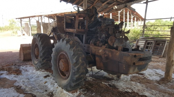 ขายตามสภาพ รถตัก KOMATSU JH30 เครื่องพัง เกียร์ดี ยางดี รถมีผุสนิมเยอะ ราคาต่อรองได้ ขายตามสภาพ รถตัก KOMATSU JH30 เครื่องพัง เกียร์ดี ยางดี รถมีผุสนิมเยอะ ราคาต่อรองได้