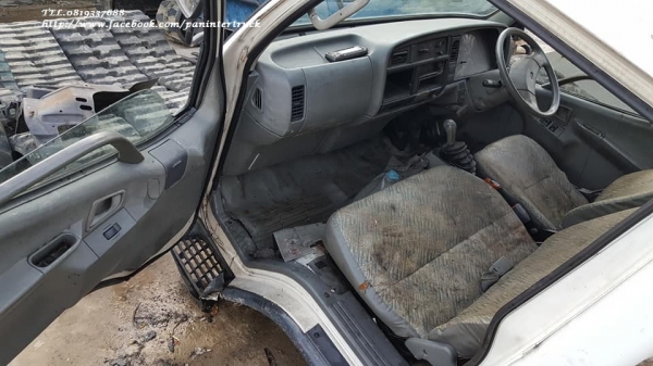 SALE*ขายถูกด่วนๆหัวเก๋งรถบรรทุก4ล้อใหญ่ ,6ล้อเล็ก /CABIN MITSUBISHI CANTER (มีขาหน้า/มีขาหลัง/รุ่นยกหัวไม่ได้) ขายตามสภาพ