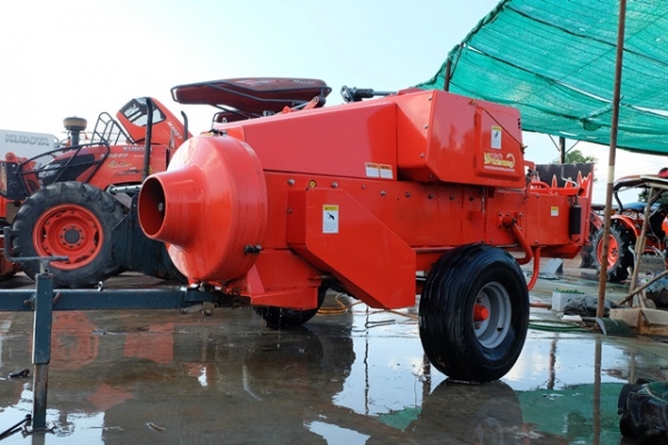 มาแล้วจ้าเครื่องอัดฟางมือสอง  HB 130 PLUS L5018 ราคา 240,000 บาท จ้า สนใจ โทรเลย  089-0111624