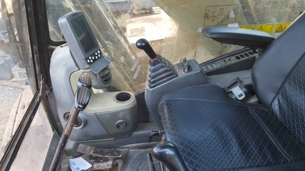 ขาย แบคโฮ CAT 320D เล่มทะเบียนครบ เครื่องดี ปั้มดี ช่วงล่างเต็ม ราคาต่อรองได้