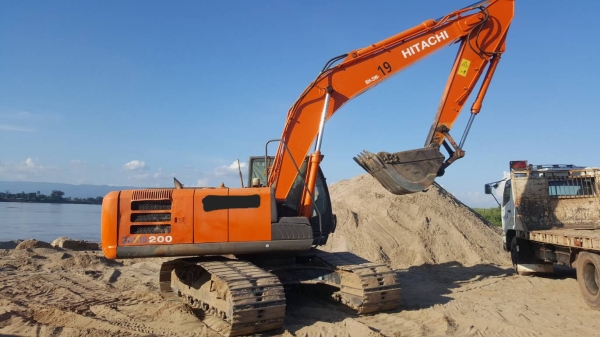 ขาย แบคโฮ HITACHI ZX200-5G เล่มทะเบียนครบ รถสวยเต็มทุกระบบ แอร์เย็น