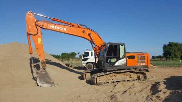 ขาย แบคโฮ HITACHI ZX200-5G เล่มทะเบียนครบ รถสวยเต็มทุกระบบ แอร์เย็น