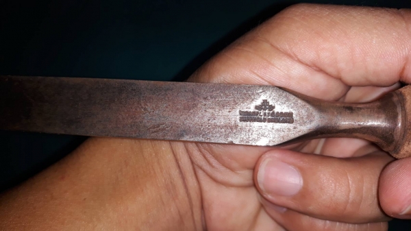 ขายสิ่วMAPLE MADE IN ENGLAND. งานเก่าด้ามไม้ ขายสิ่วMAPLE MADE IN ENGLAND. งานเก่าด้ามไม้