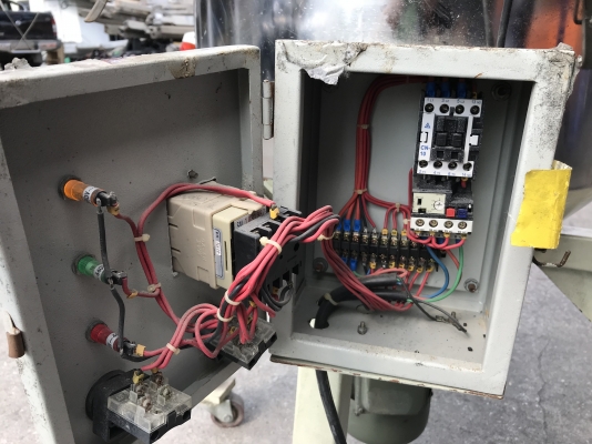 ขายเครื่องกวน-เครื่องผสม แบบถังสแตนเลส พร้อมมอเตอร์เกียร์ 2HP. 380V ของจีน อุปกรณ์ครบชุด สวิทย์ตัดการทำงานในตัว พร้อมสภาพสวย หมุนนิ่ม พร้อมใช้งาน