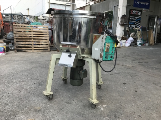 ขายเครื่องกวน-เครื่องผสม แบบถังสแตนเลส พร้อมมอเตอร์เกียร์ 2HP. 380V ของจีน อุปกรณ์ครบชุด สวิทย์ตัดการทำงานในตัว พร้อมสภาพสวย หมุนนิ่ม พร้อมใช้งาน