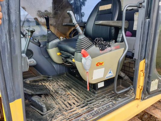 มีvdoขายโคมัสสุ PC200-8N1 ทำงาน 14,000 ชม.เอกสารอินวอยราคา 1,300,000