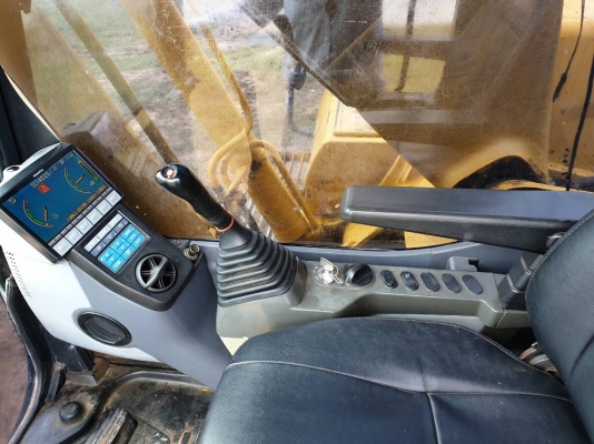 มีvdoขายโคมัสสุ PC200-8N1 ทำงาน 14,000 ชม.เอกสารอินวอยราคา 1,300,000