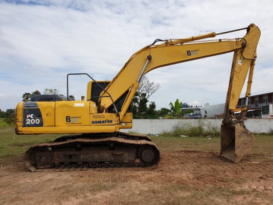 มีvdoขายโคมัสสุ PC200-8N1 ทำงาน 14,000 ชม.เอกสารอินวอยราคา 1,300,000