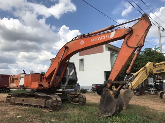 มีvdoขาย HITACHI.EX200-3 เอกสารเล่มทะเบียนราคา 450,000