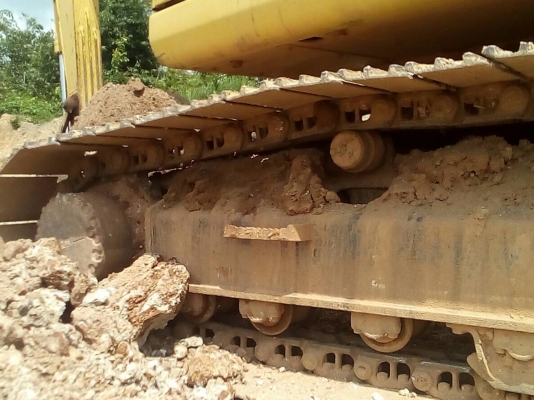 ขายด่วน!! Komatsu PC200-7 ซีเรียล 80,4XX สภาพนางฟ้า ค่ะ